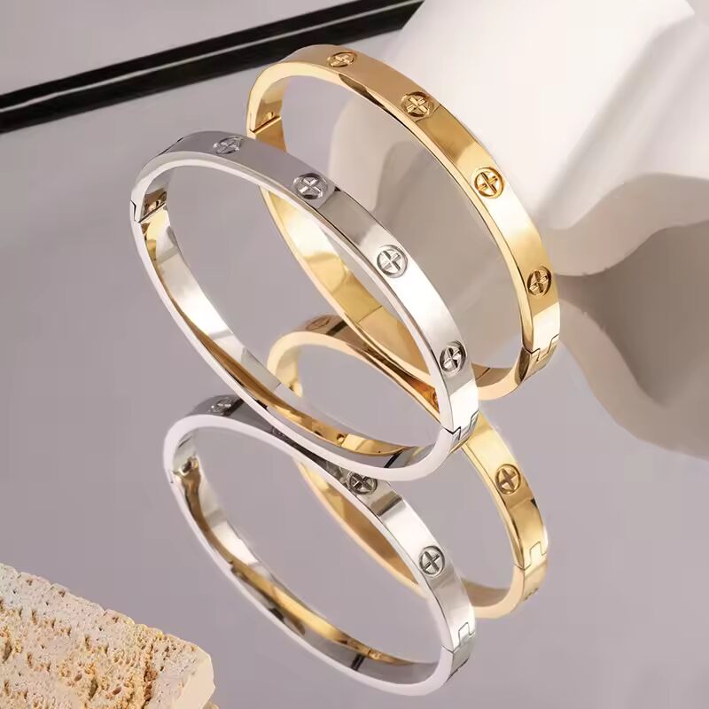 2024 hot selling 18K gold-plated stainless steel zircon bracelet designer jewelry titanium steel non fading cross nail bracelet